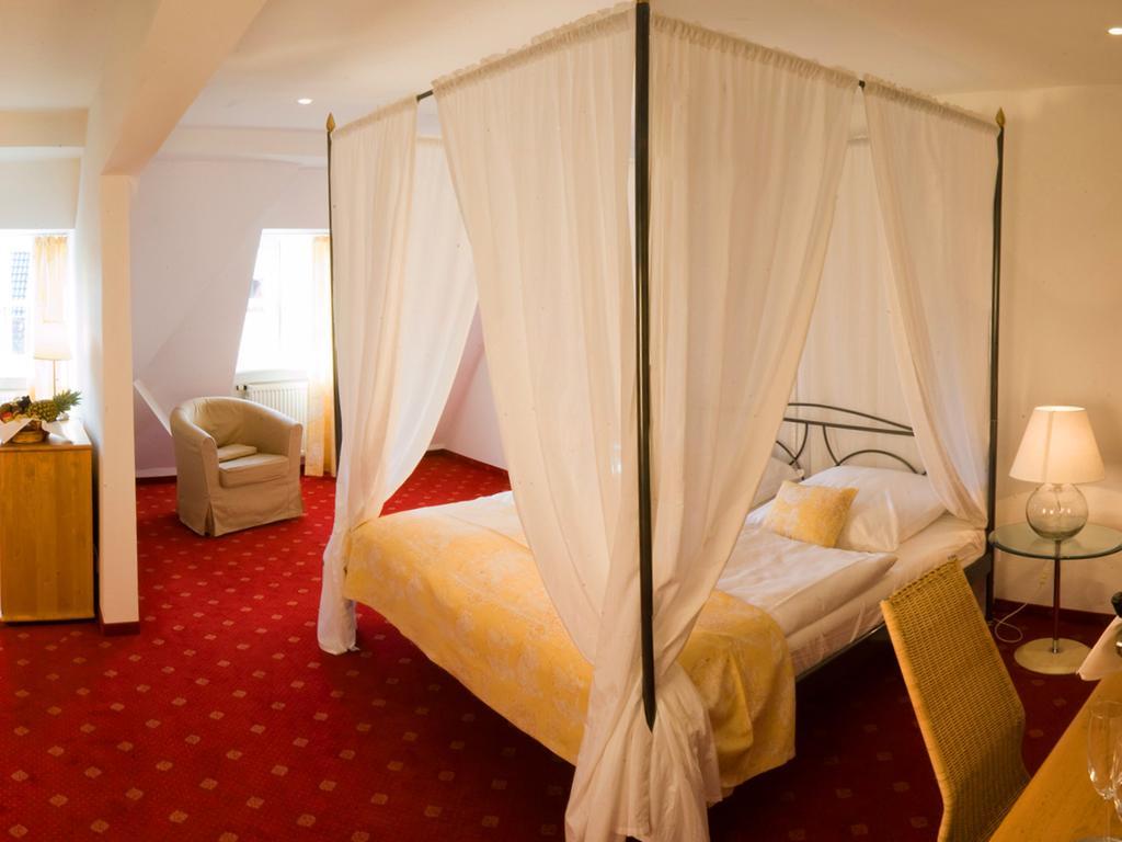 Landgasthof Und Hotel Weisser Lowe Eckental Ngoại thất bức ảnh