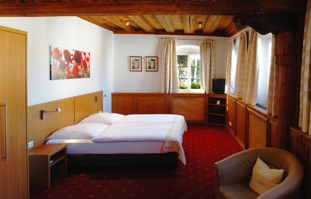Landgasthof Und Hotel Weisser Lowe Eckental Ngoại thất bức ảnh