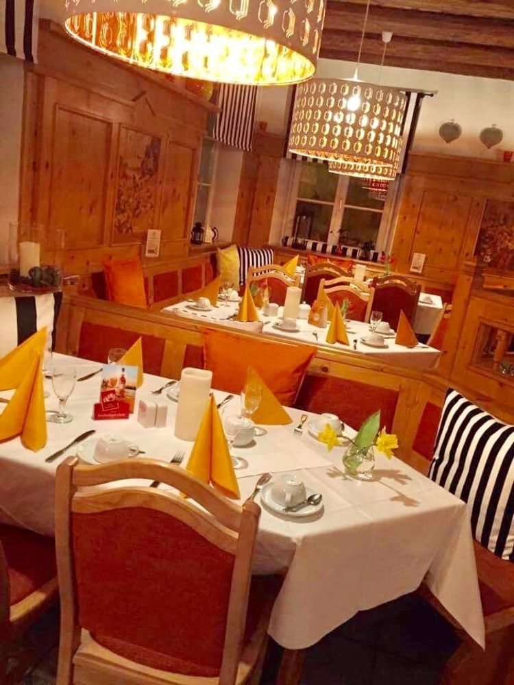 Landgasthof Und Hotel Weisser Lowe Eckental Ngoại thất bức ảnh